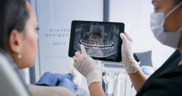 Licensed Tooth Extraction service in Lake Forest, IL - Smile Center Dentistry
